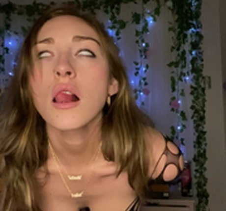 chelsieex3 nacktheit pornographische fotos