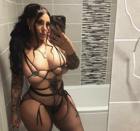 Maddison Black Bilder