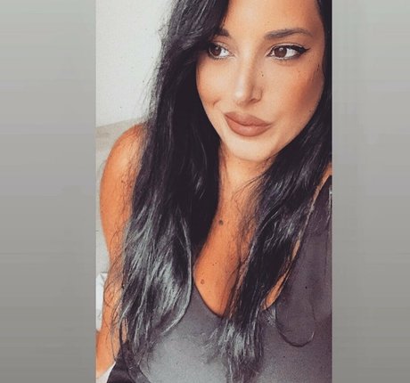 Valeria Vela porno akt bild