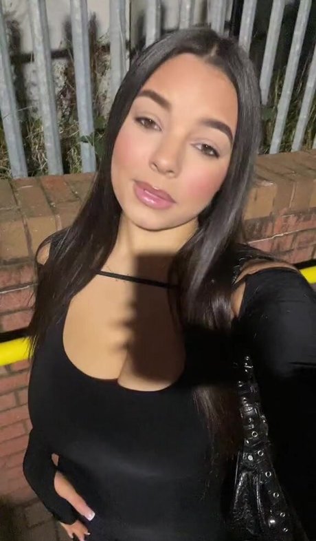 Tegan Hall pornostar kunst archiv