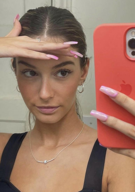 brunettestarbucksaddict heiße pornographische bilder