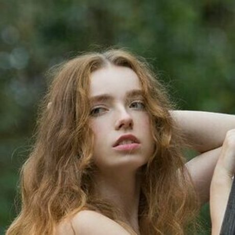 Rinnalyy nackt sex foto