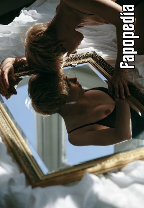 shemale cumshot onlyfans xxx pornografische foto