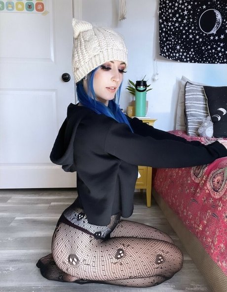 Paper doll top erotische galerien