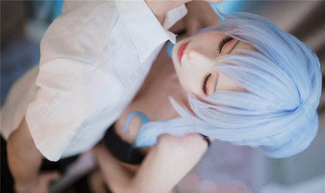 rioko nacktheit pornografische bild