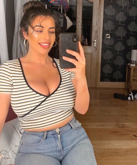 Ciara Lennon kunst freie bilder