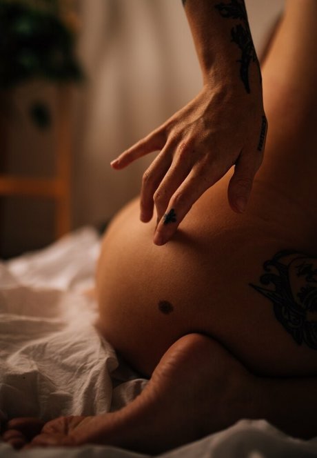 Esther Argolo top kunst bild