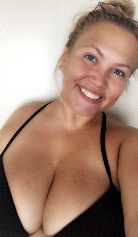 Hayden Buchko erwachsene galerie