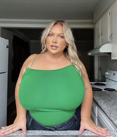 Hayden Buchko kunst xxx galerie