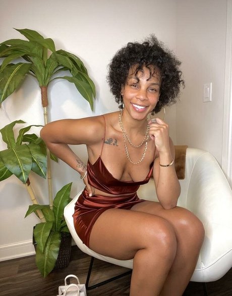 Myamerae exklusive nackte galerien