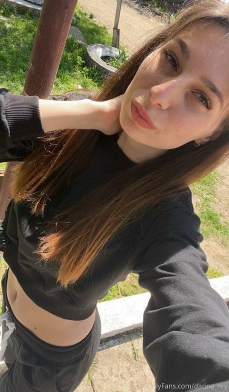 Darina Rey schöne porno bild