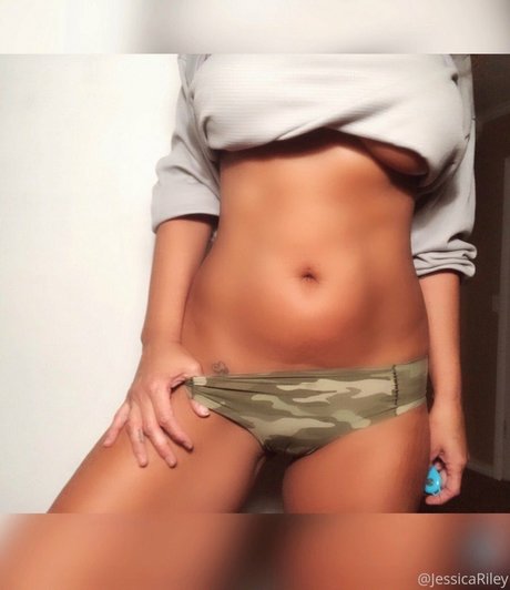 Jessica Riley kunst heiße galerie