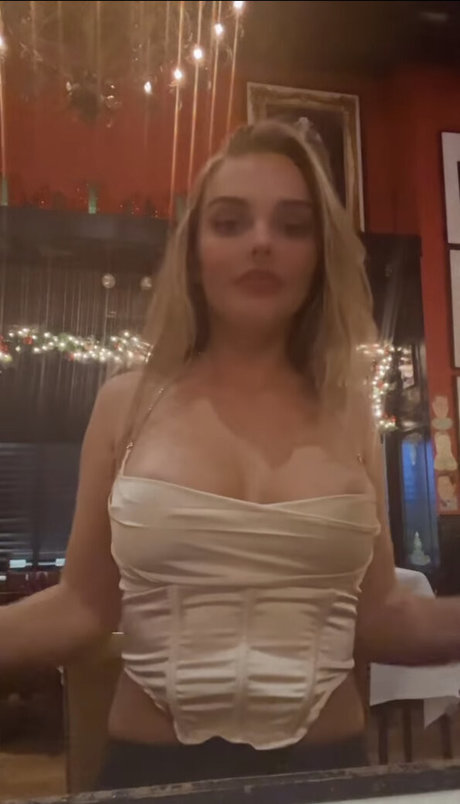 Kate Dalia nacktheit akt archiv