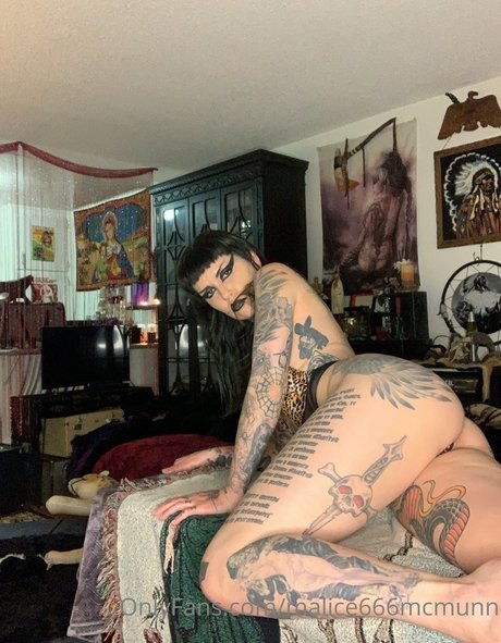 Malice Mcmunn hübsche perfekte fotos