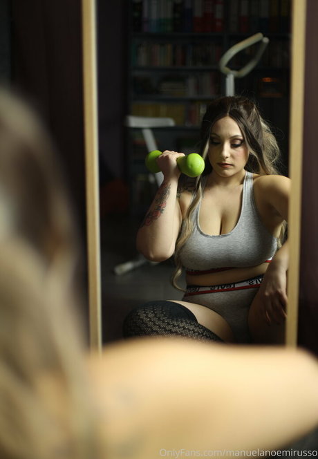 Manuelanoemirusso pornostar schöne archiv