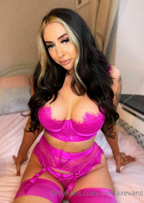 große rothaarige onlyfans erotische hübsche galerie