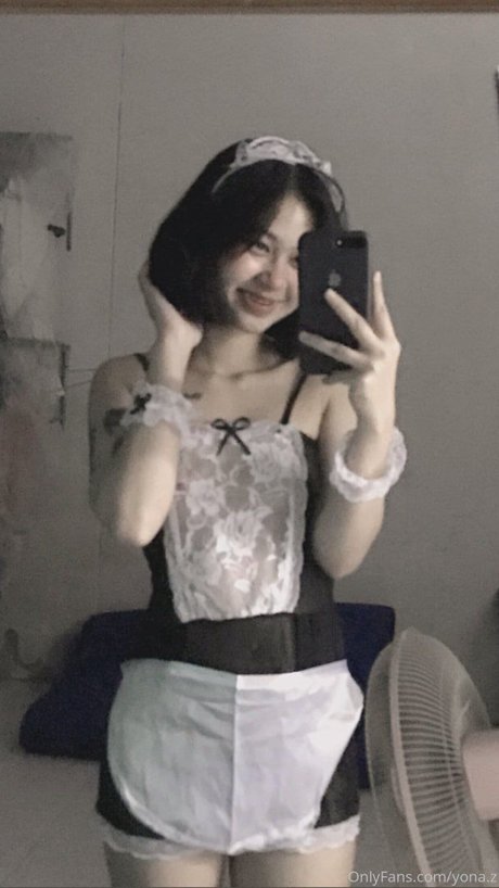 yona z nacktheit porno bilder