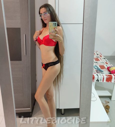 Little Biocide xxx akt fotos