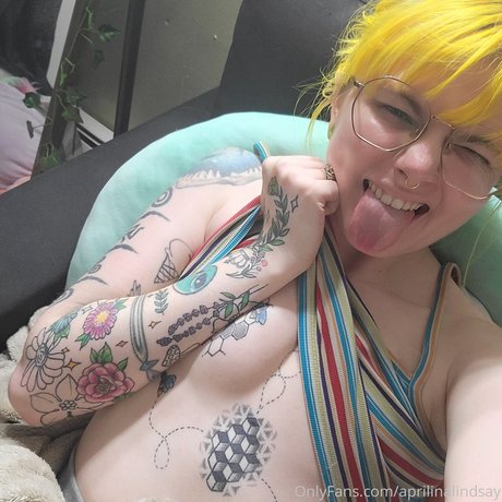 mollige asiatische onlyfans erotische pornografische bild