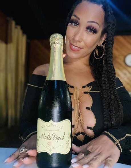 Kendra Kouture xxx heiße galerie