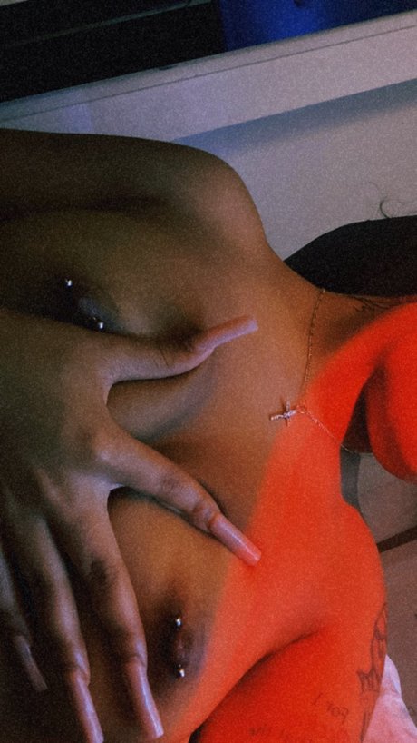 angvishh pornostar nackten foto