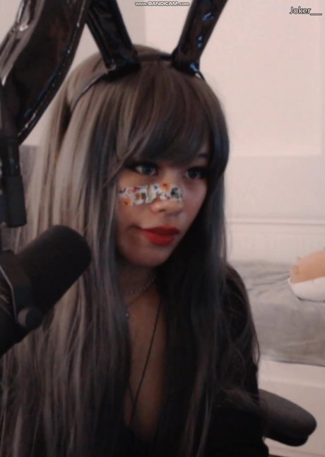 schwuler influencer onlyfans erotische galerien