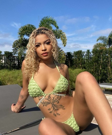 Karisa ccc erotische nackte galerie