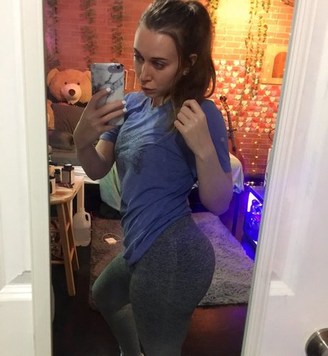 Angelica Trae top nackte foto