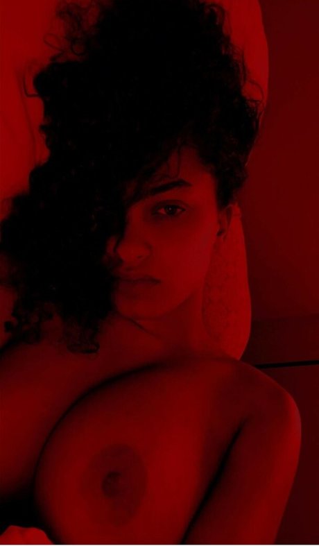 Kennedy Addison nackt pornographische bilder