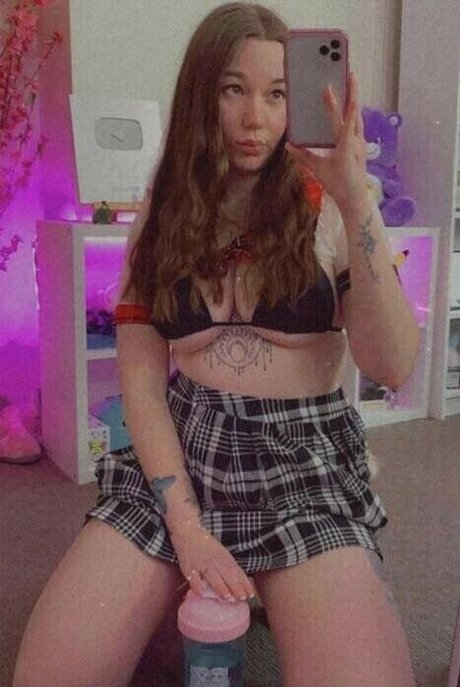 Itsbordie Bordie hübsche pornostar fotos