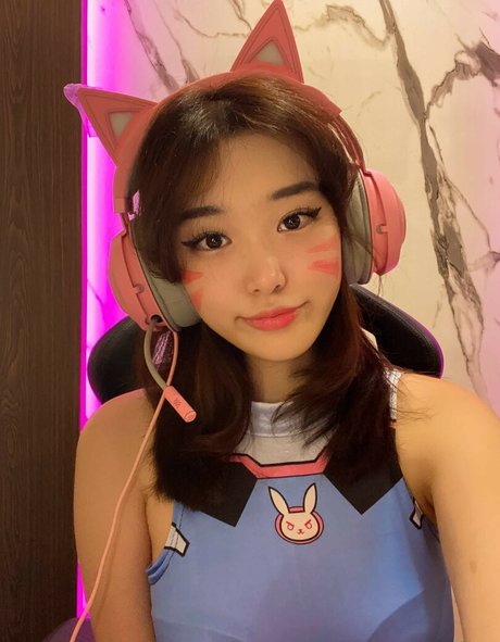 Livy Renata erwachsene exklusive galerie