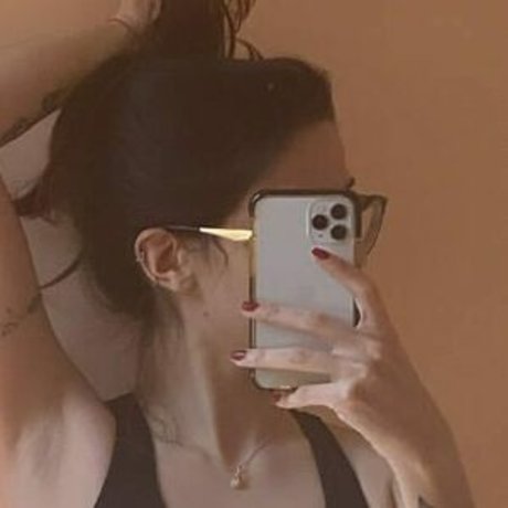 Ju Scochi exklusive sexy fotos