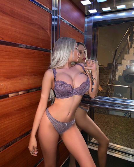 Merve Sanay nackt galerien