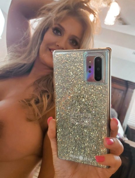 Down With Devina kunst top bilder