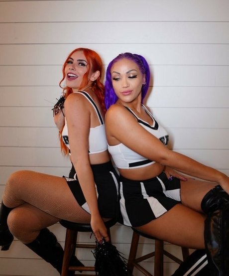 Frenemies porno nackt bild