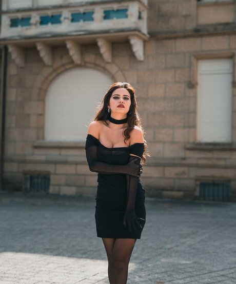 Bella bellss2223 nackt porno bild