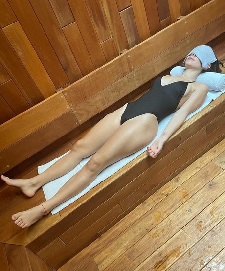 yoga asiatische onlyfans top beste bilder