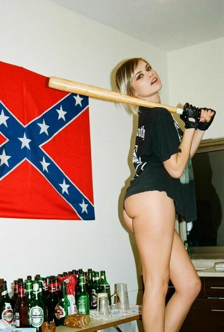 Tina Dubrosky nackt schöne fotos