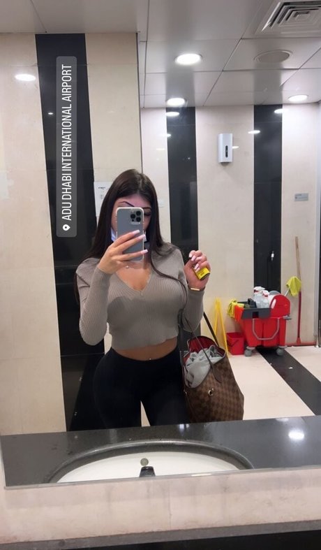 Selin Yalim Nude xxx sexy galerie