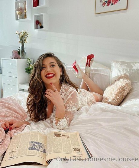 Esme Louise James erotische nackt bilder