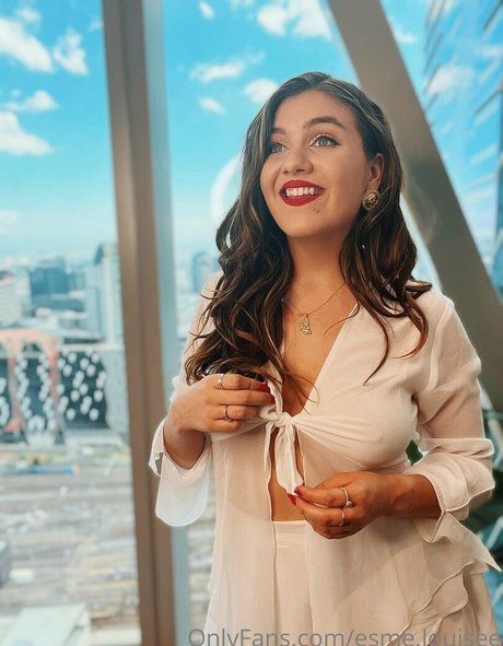 Esme Louise James nacktheit pornographische foto