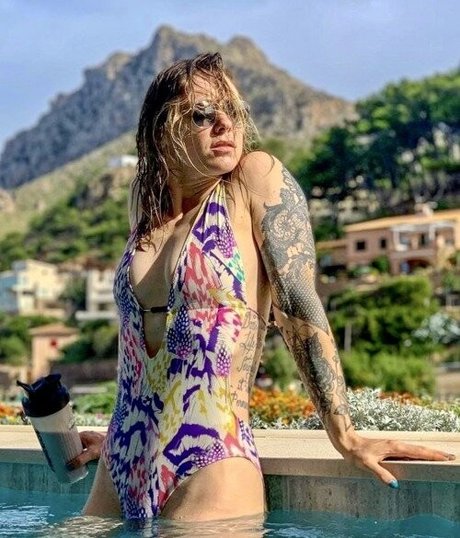 Orla Walsh erotische perfekte bilder