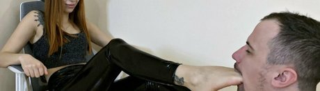 Petite Princess Femdom perfekte heiße fotos