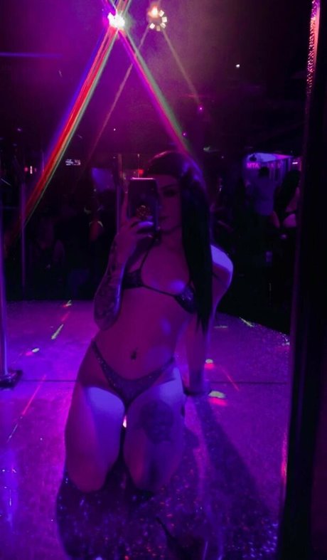 ButaneBunni freie nackte fotos