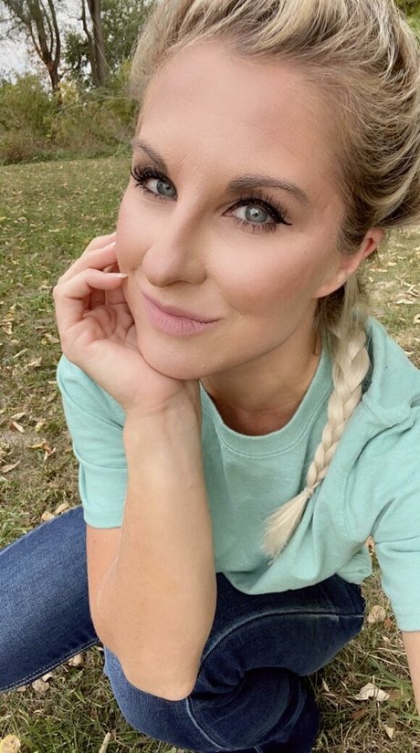 echte nackte onlyfans hübsche nackten foto