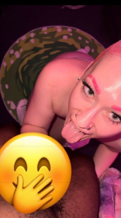 Ellie Summer nacktheit xxx archiv