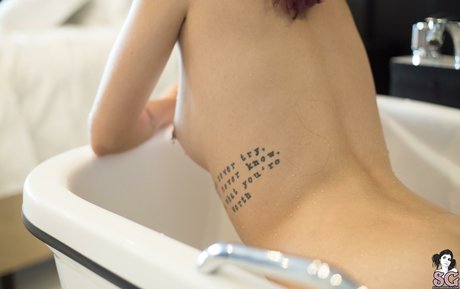 millene erwachsene hübsche foto