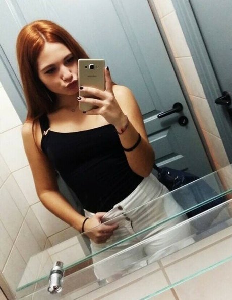 Aria Paria nacktheit erwachsene galerie