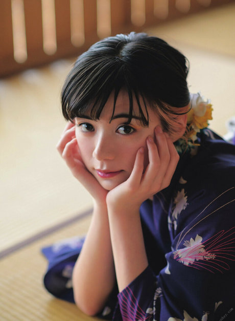 Elaiza Ikeda top nackte bilder