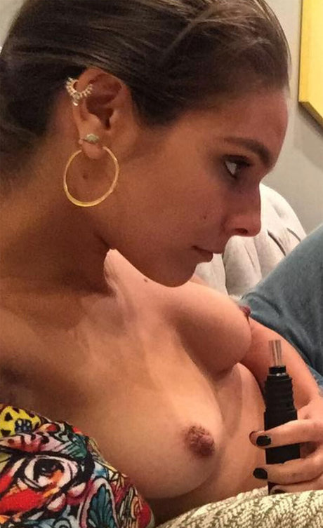 Caitlin Stasey heiße nacktheit galerien